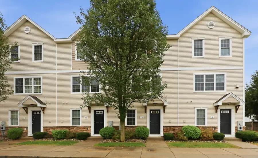10 Regency Ct #10, Chicopee, MA 01020 - #2