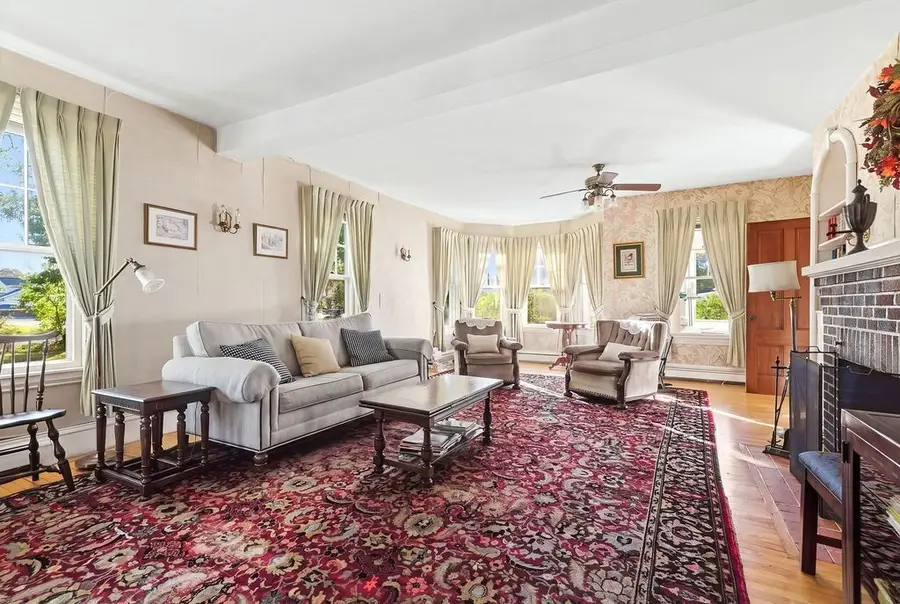 929 S Franklin St., Holbrook, MA 02343 - #3