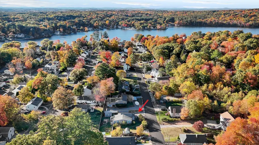 100 Hilltop Rd, Dracut, MA 01826 - #2