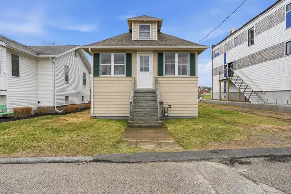 6 Touraine Ave, Hull, MA 02045