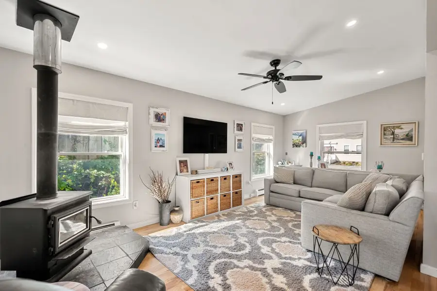 21 Woodland St #21, Newburyport, MA 01950 - #2