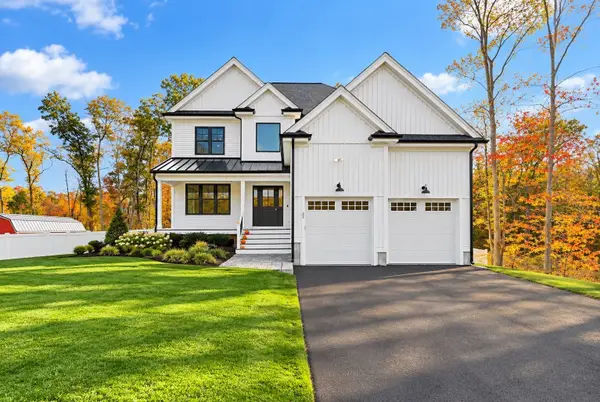 27 Bucklin Drive, Rehoboth, MA 02769