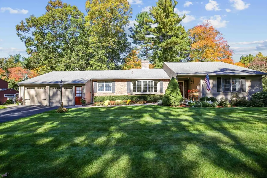 70 Birchwood Dr, Holden, MA 01520 - #3
