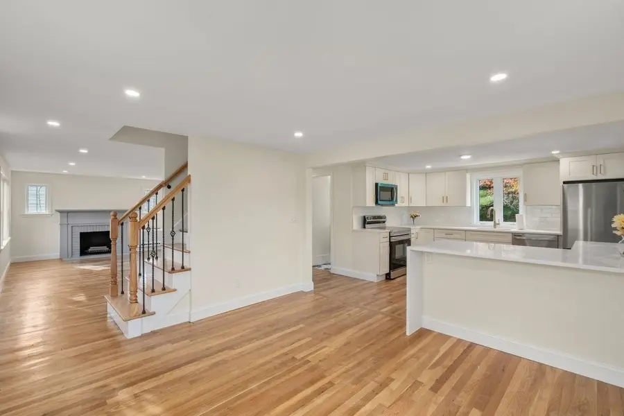 365 Lexington St, Woburn, MA 01801 - #2