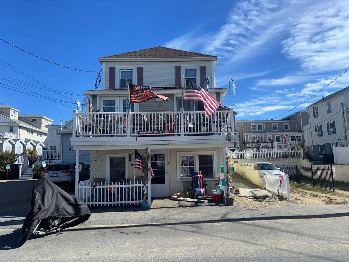 108 Central Ave, Salisbury, MA 01952 - #1