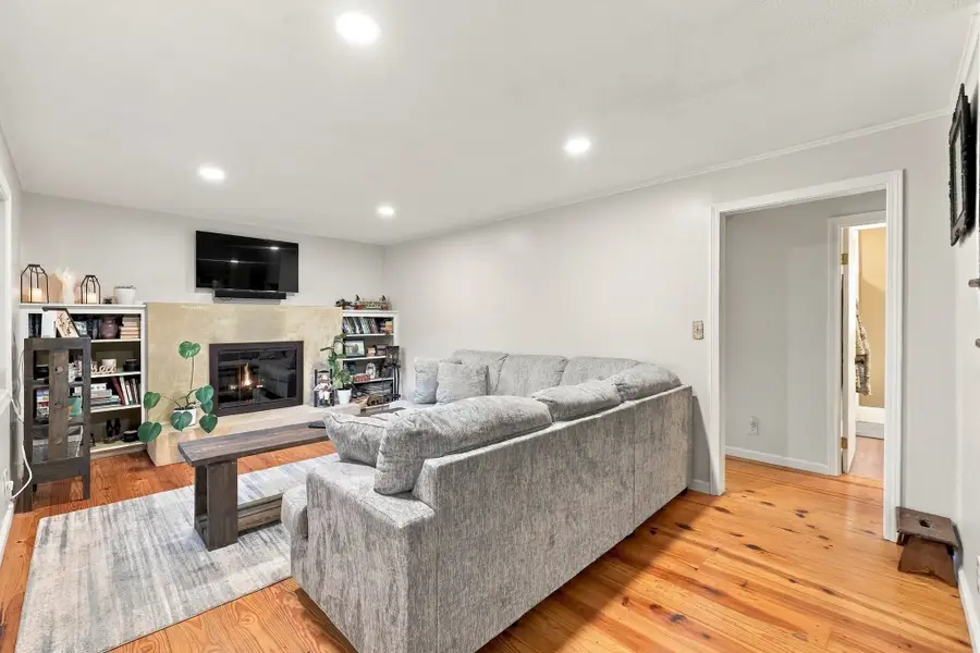 149 Boston Road, Palmer, MA 01069 - #3