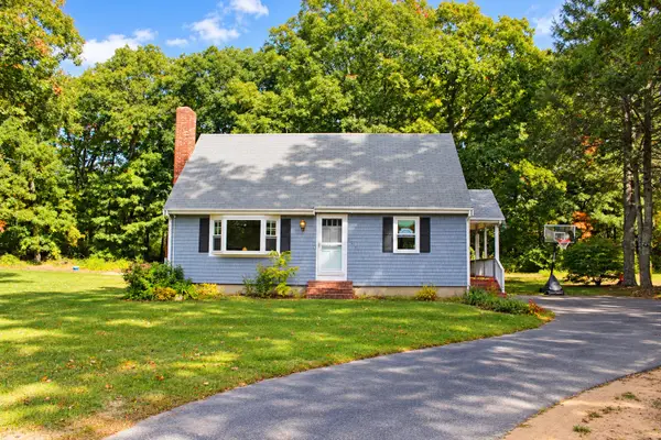 165 Fremont St, Taunton, MA 02780