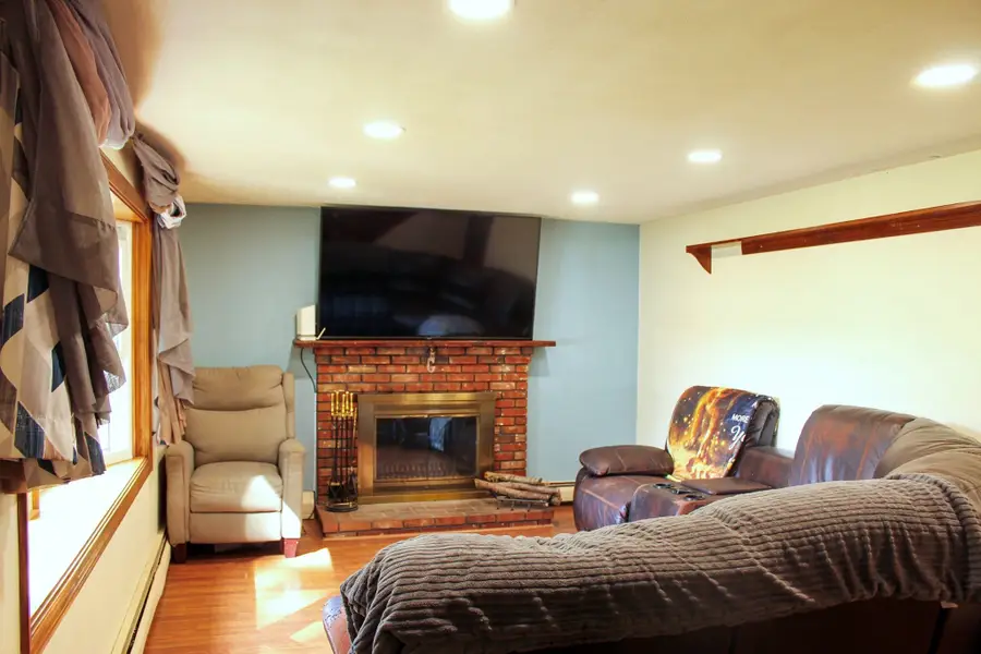 165 Fremont St, Taunton, MA 02780 - #2