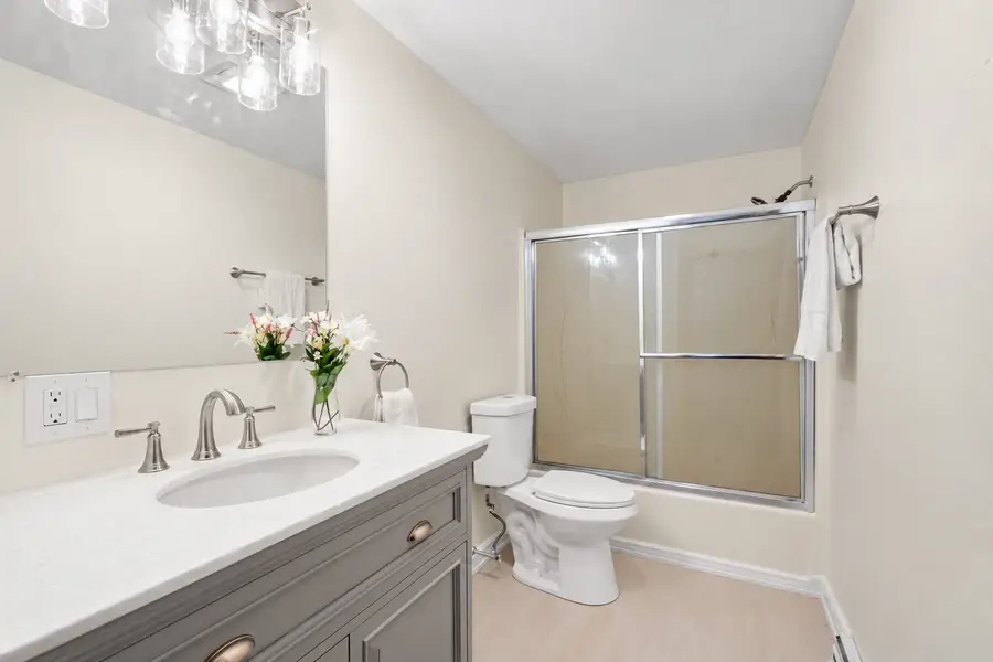 261 Broadway Rd #26, Dracut, MA 01826 - #3