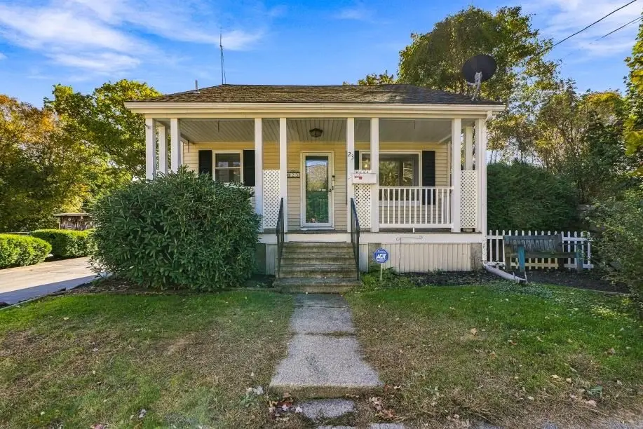 23 Gertrude St, Uxbridge, MA 01569 - #1