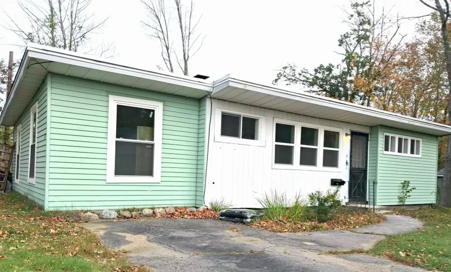 11 Montauk Rd #1, Brockton, MA 02301 - #3