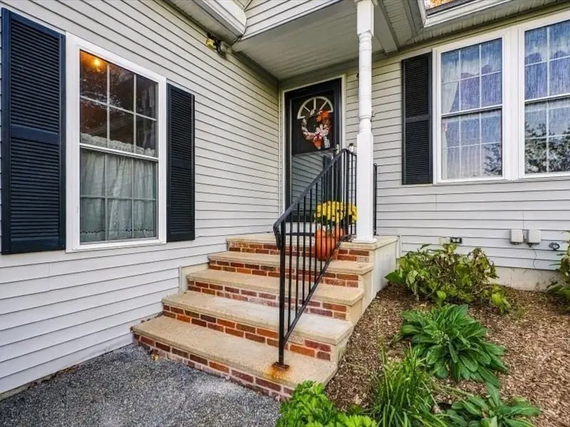 81 Country Squire Rd #81, Uxbridge, MA 01569 - #3