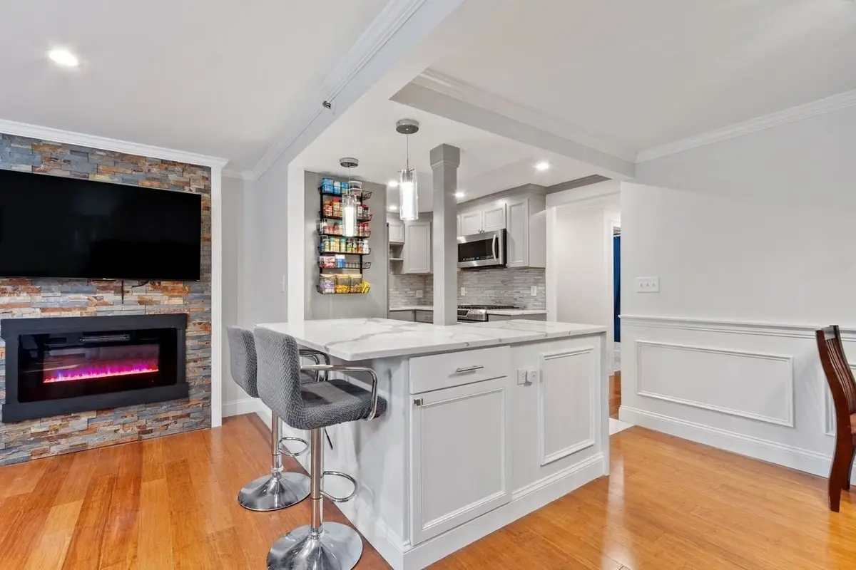 49 Lantern Ln #8, Dracut, MA 01826 - #1