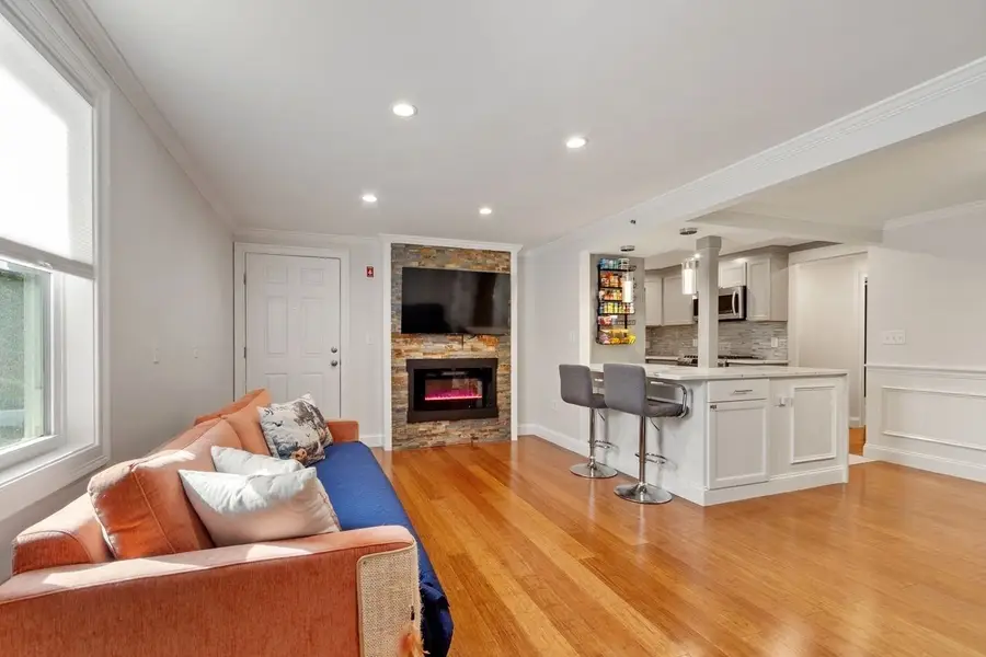 49 Lantern Ln #8, Dracut, MA 01826 - #3