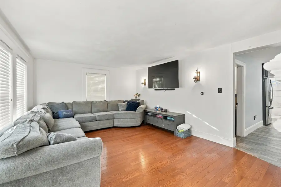 14 Harrison St, Framingham, MA 01702 - #2