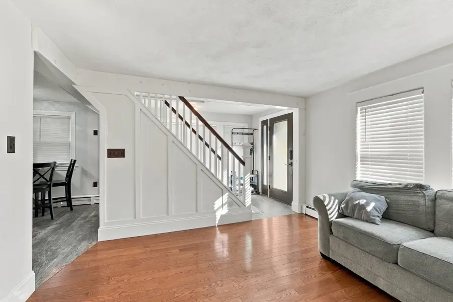 14 Harrison St, Framingham, MA 01702 - #3