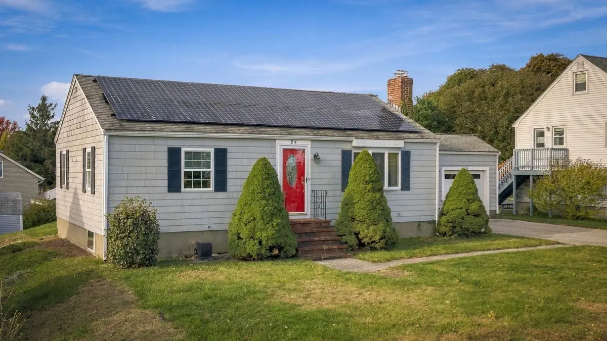 24 Overlook Ave, Beverly, MA 01915 - #1