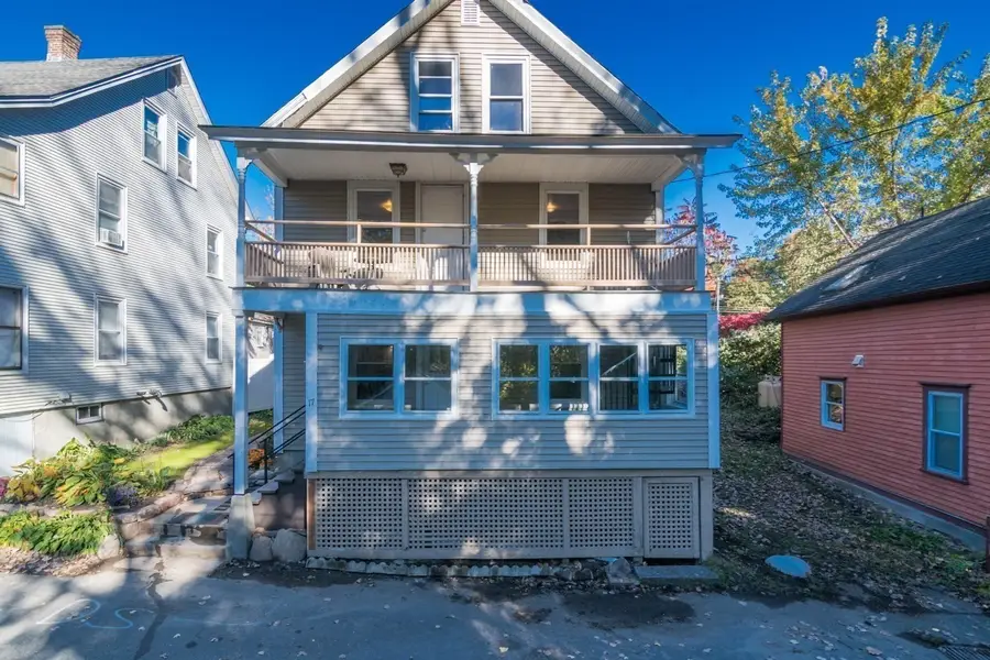 17 Carpenters Ln, Greenfield, MA 01301 - #3