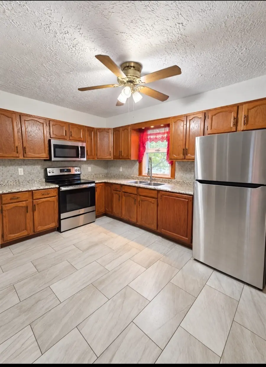 21 Greenwood St, Worcester, MA 01607 - #2