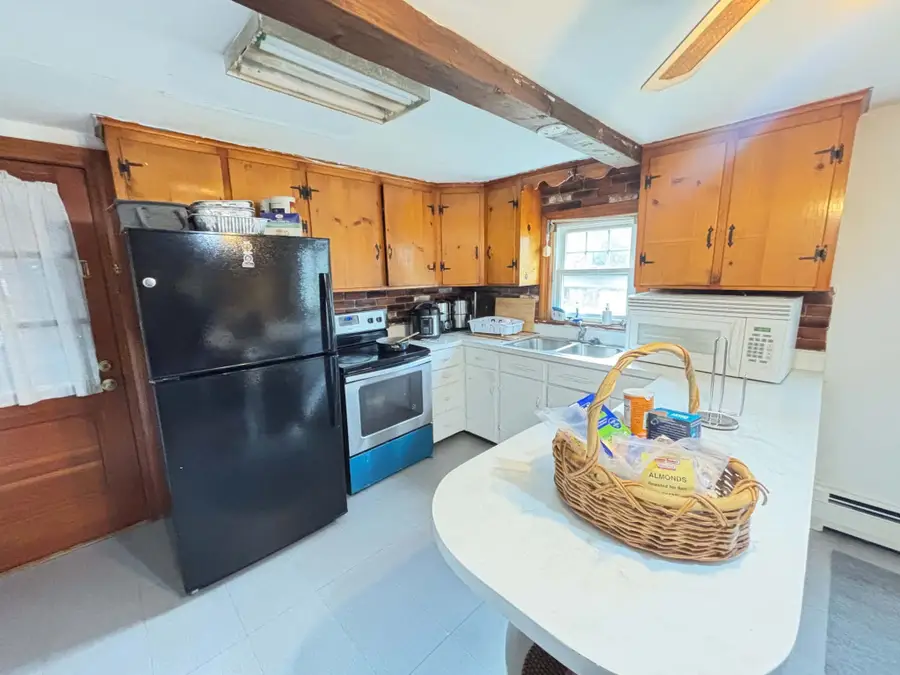 251 Primrose Hill Rd, Dracut, MA 01826 - #3