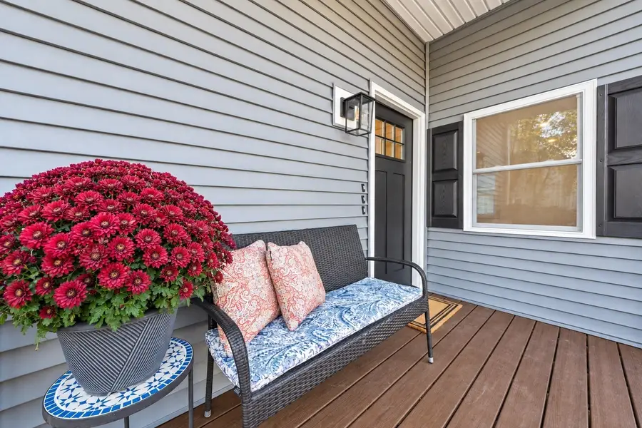253 Main St, Amesbury, MA 01913 - #2