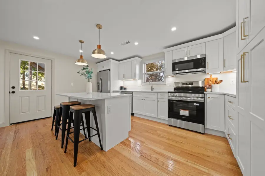 253 Main St, Amesbury, MA 01913 - #3