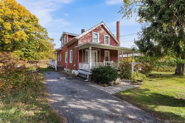 27 Park Pl, Attleboro, MA 02703