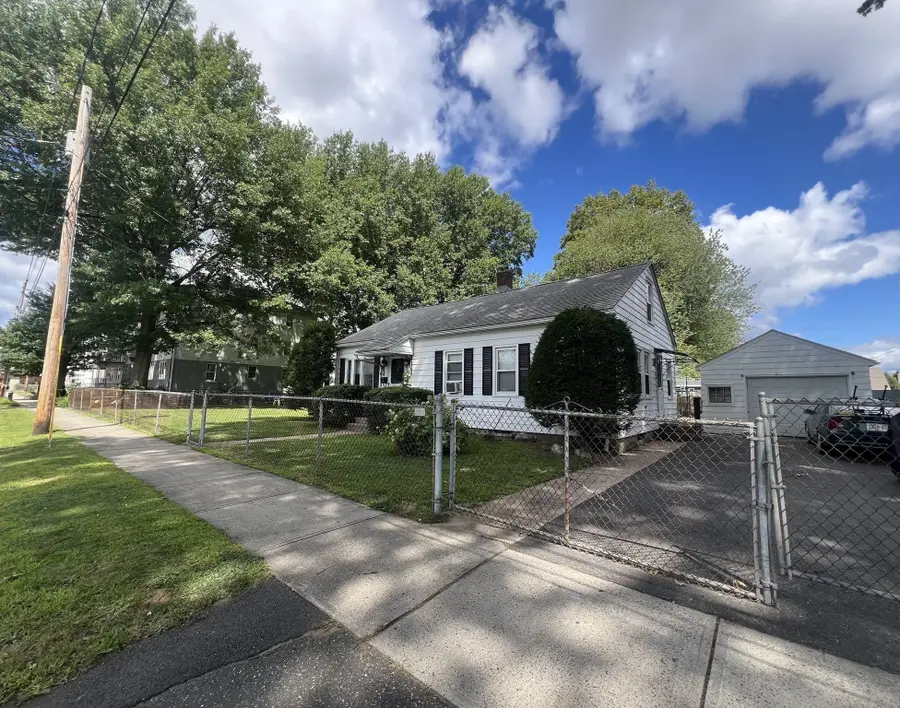 38 Saint Anthony St, Chicopee, MA 01013 - #3