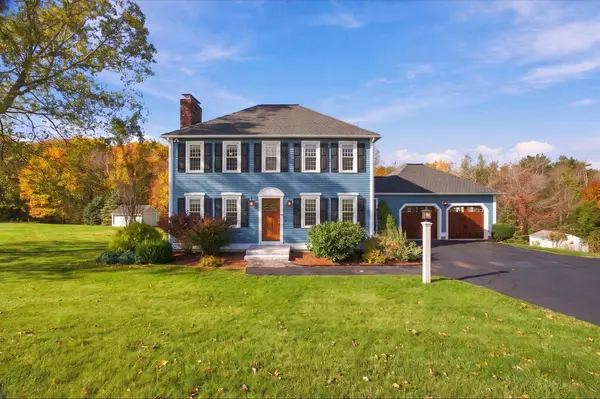 13 Watson Ln, Rutland, MA 01543