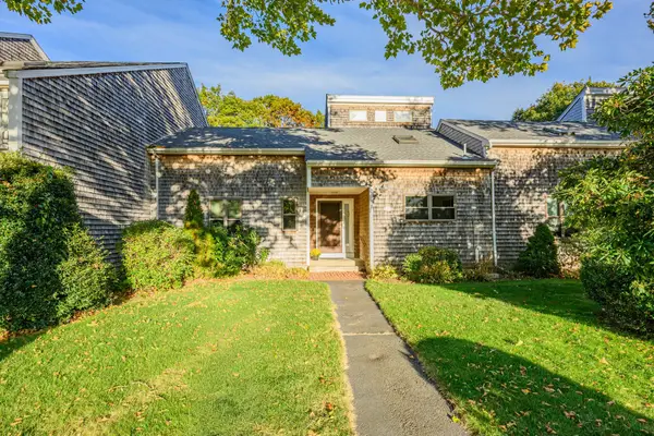 5 Riverview Ave #G, Mashpee, MA 02649
