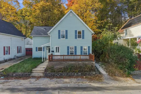 96 Canton St, Fitchburg, MA 01420