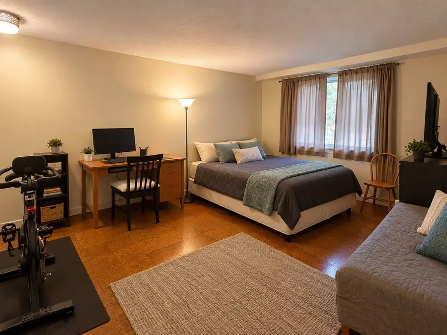 133 Beaconsfield Rd #14, Brookline, MA 02445 - #3
