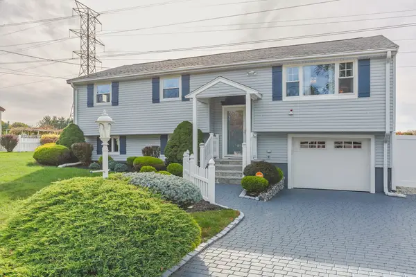25 Moreau Street, Stoughton, MA 02072
