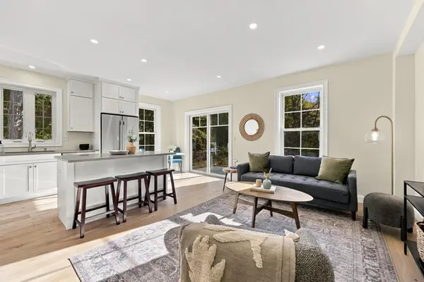 96 Lyman Rd #96, Northampton, MA 01060