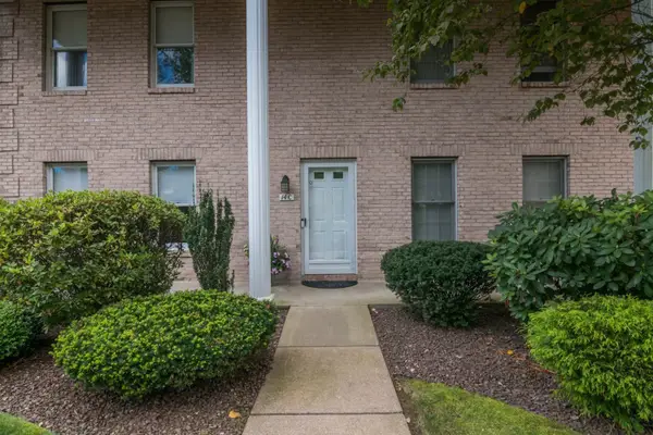 14C Castle Hill Rd #14C, Agawam, MA 01001