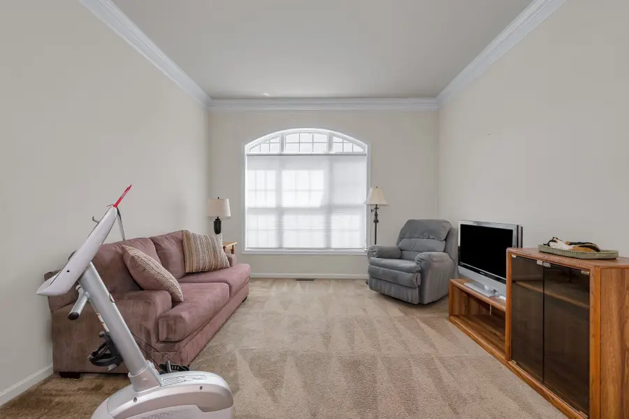106 Sherwood Dr Methuen Ma 01844 #1, Methuen, MA 01844 - #3