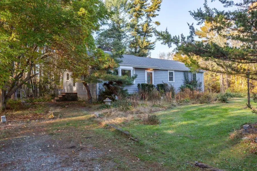 489 Middle Rd, Acushnet, MA 02743 - #3
