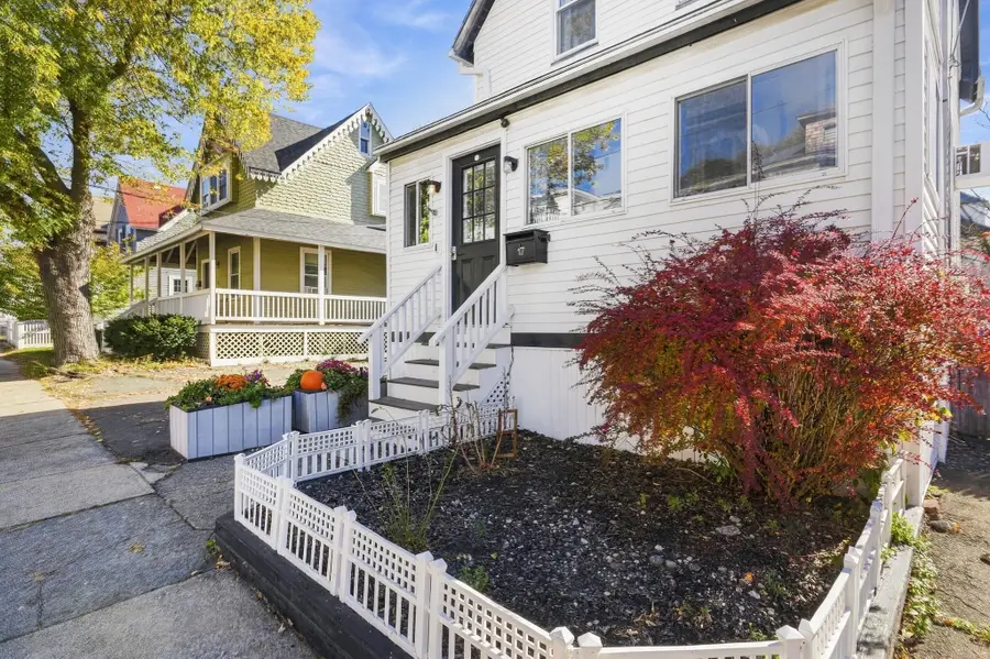 17 Hawthorn Ave, Winthrop, MA 02152 - #3