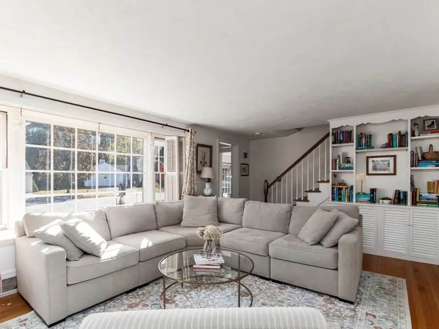 27 George St, Holyoke, MA 01040 - #3