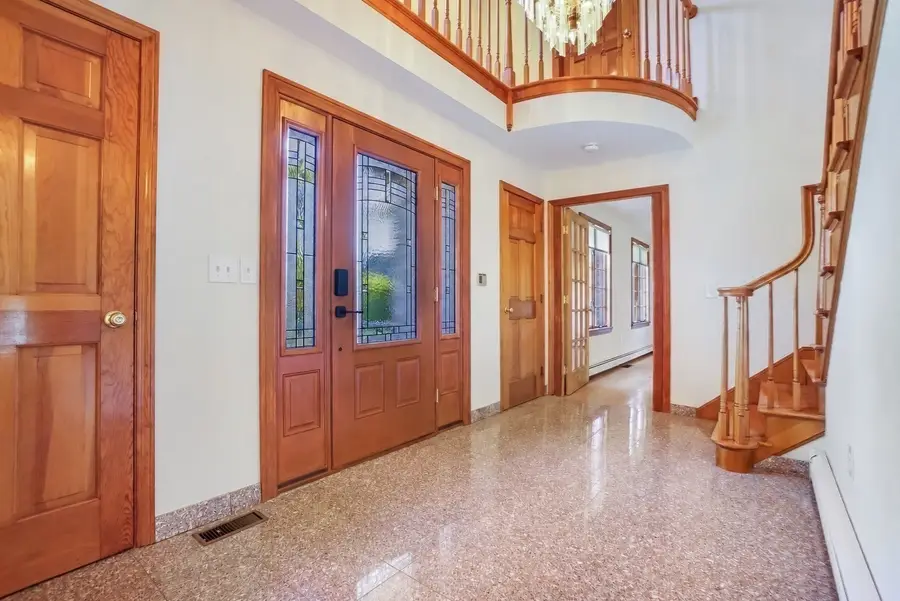 135 Lauricella Lane, Waltham, MA 02452 - #2