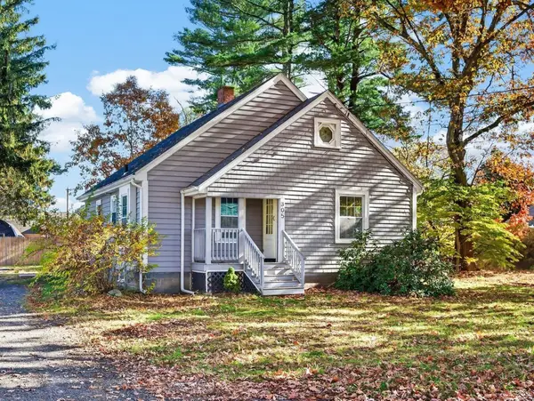 305 Thompson Rd, Webster, MA 01570