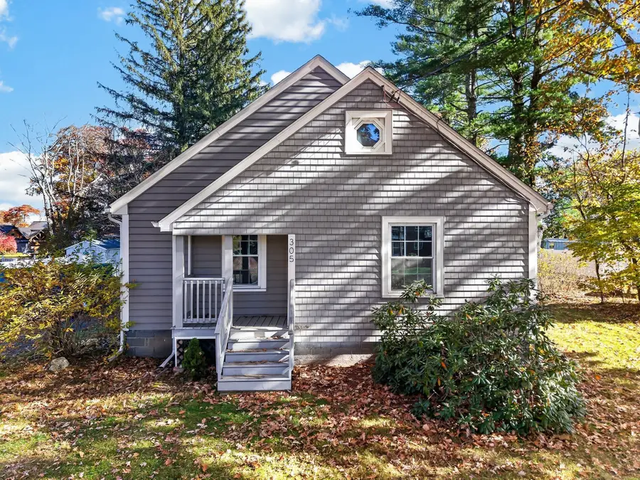 305 Thompson Rd, Webster, MA 01570 - #2
