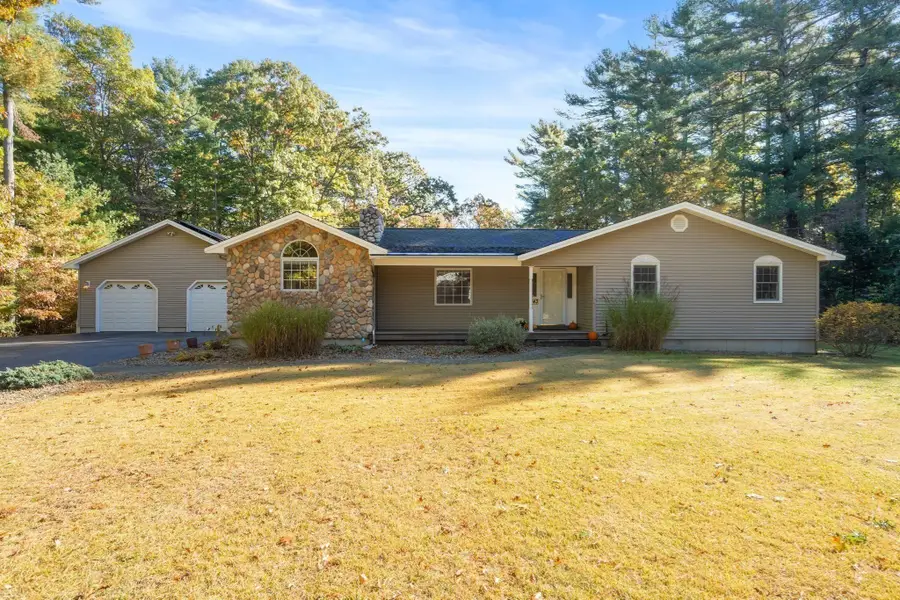 143 Hathaway St, Wareham, MA 02571 - #2