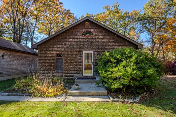 102 Middle Rd, Southampton, MA 01073