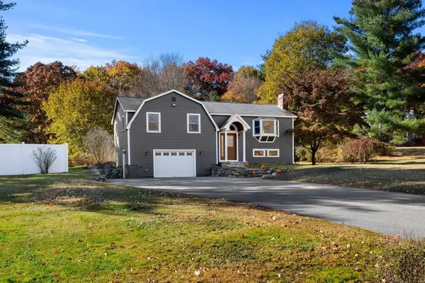 6 Turnbuckle Ln, Tyngsborough, MA 01879
