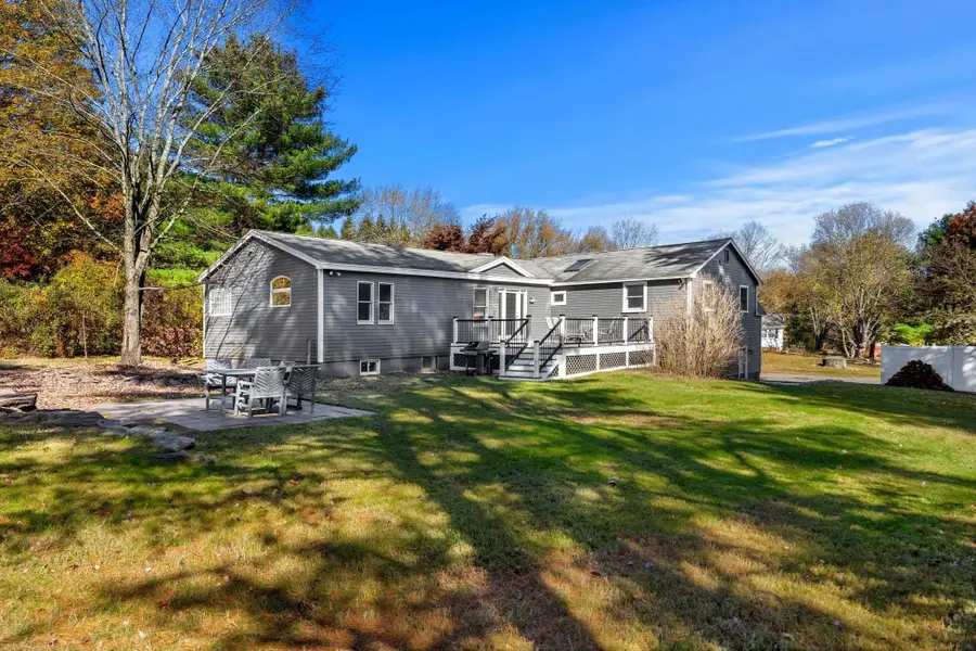 6 Turnbuckle Ln, Tyngsboro, MA 01879 - #2