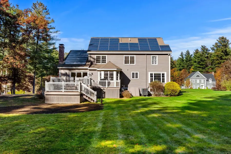 7 Robbins Farm Rd, Dunstable, MA 01827 - #2