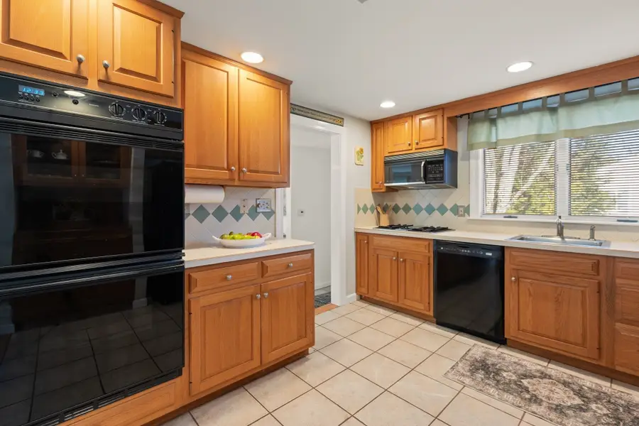 11 Pickard Ln, Littleton, MA 01460 - #3