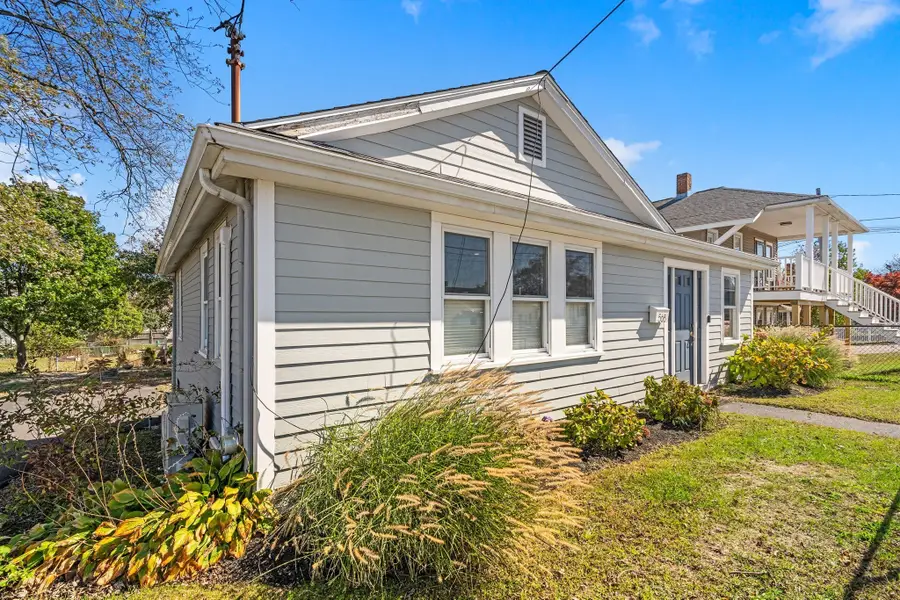 568 Nantasket Ave, Hull, MA 02045 - #2