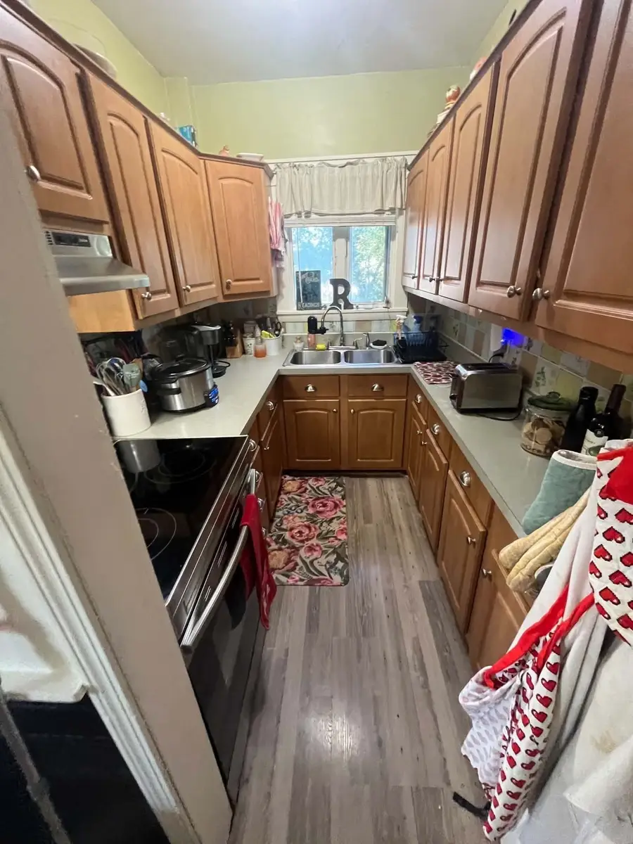 935 Rockdale Ave, New Bedford, MA 02740 - #3